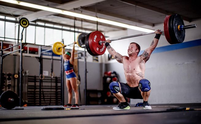 Les cours de stéroïdes peptides pour la croissance musculaire font débat dans le monde du sport